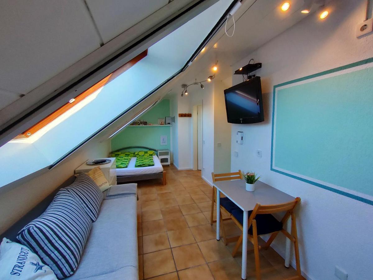Auszeit Im Gruenen - Ferienwohnung In Huenxe Extérieur photo